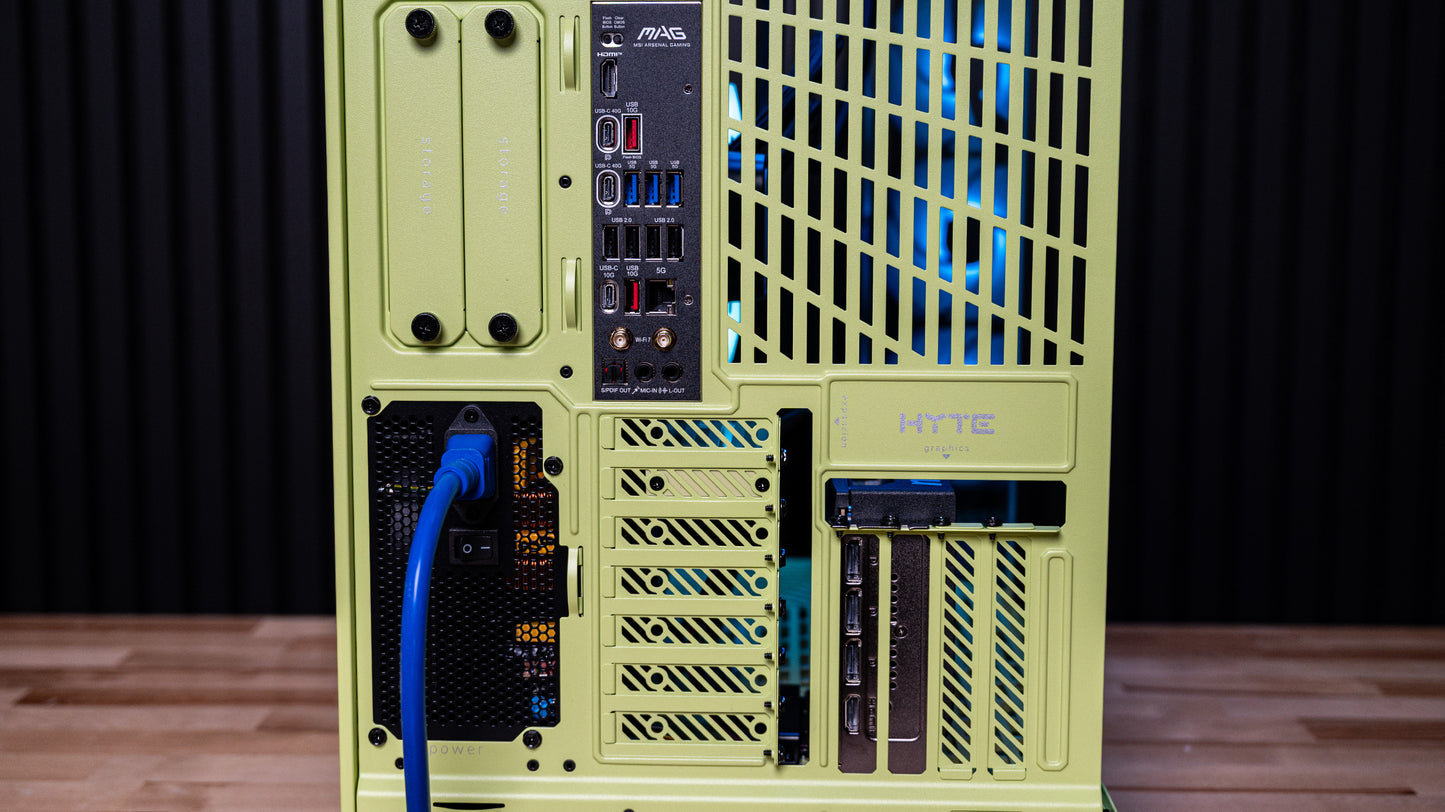 Seafoam RTX 5070 Gaming PC