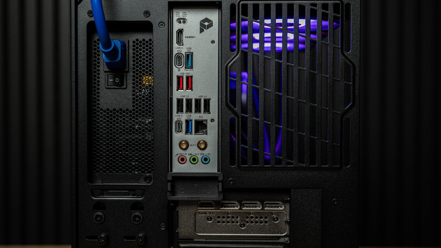 Stitcher RTX 5070 Gaming PC