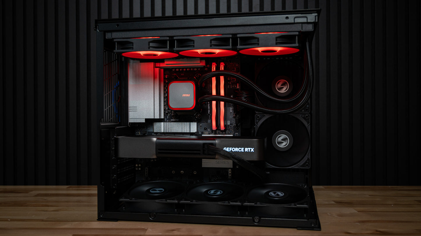 Snitch RTX 5090 Gaming PC