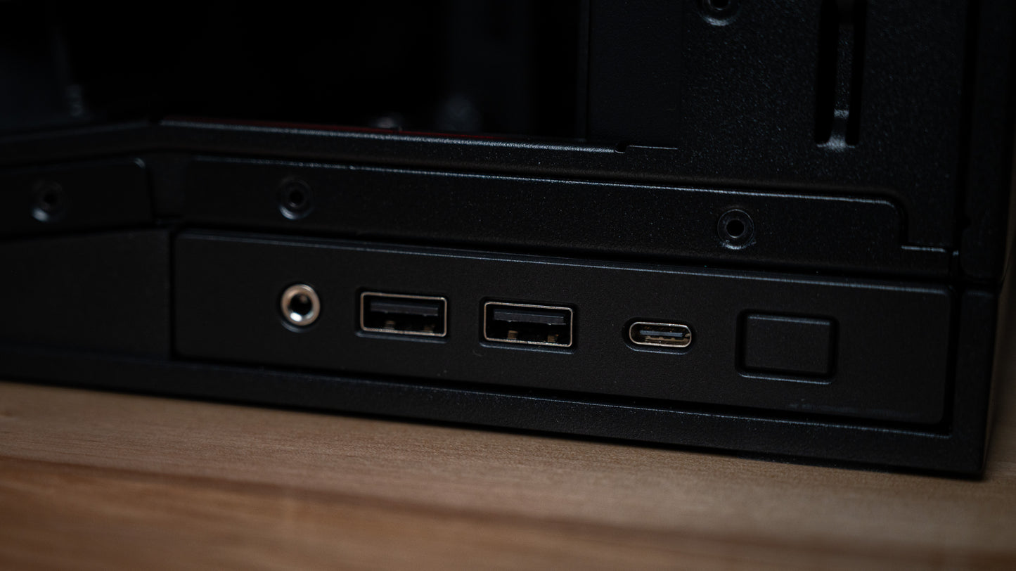 Snitch RTX 5090 Gaming PC