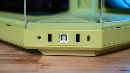 Seafoam RTX 5070 Gaming PC