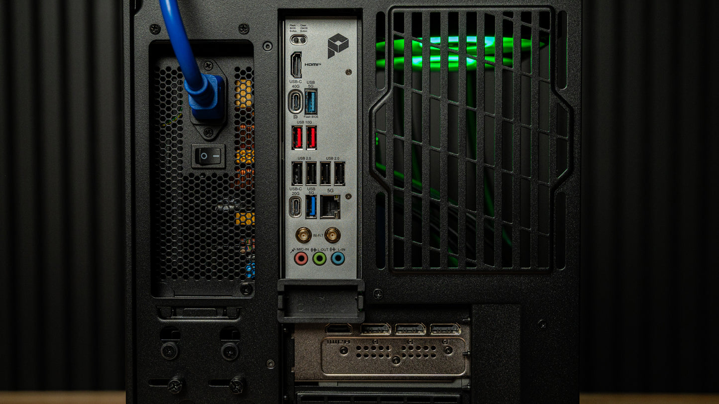 Yin RTX 5070 Gaming PC