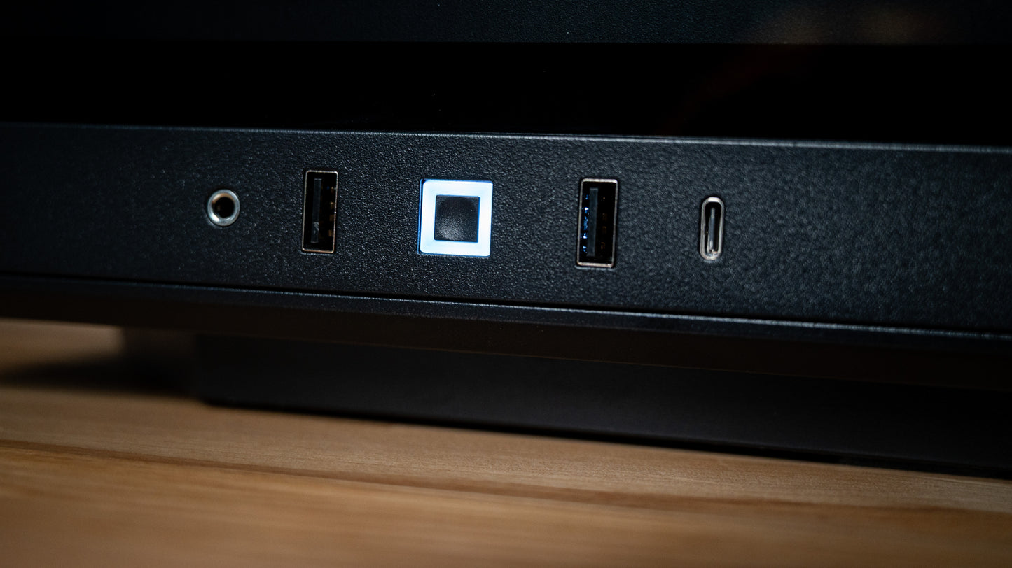 MFAM Signature Edition Intel RTX 5070 Gaming PC