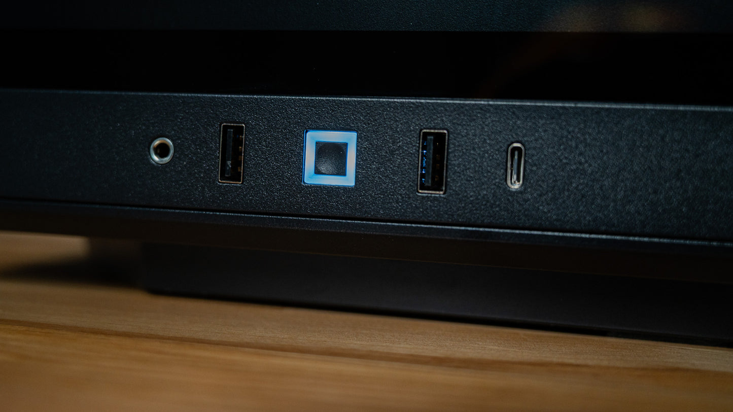 MFAM Signature Edition AMD RTX 5070 Gaming PC