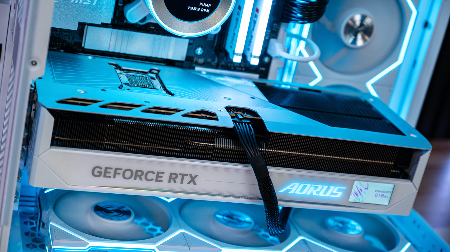 Flurry RTX 5080 Gaming PC