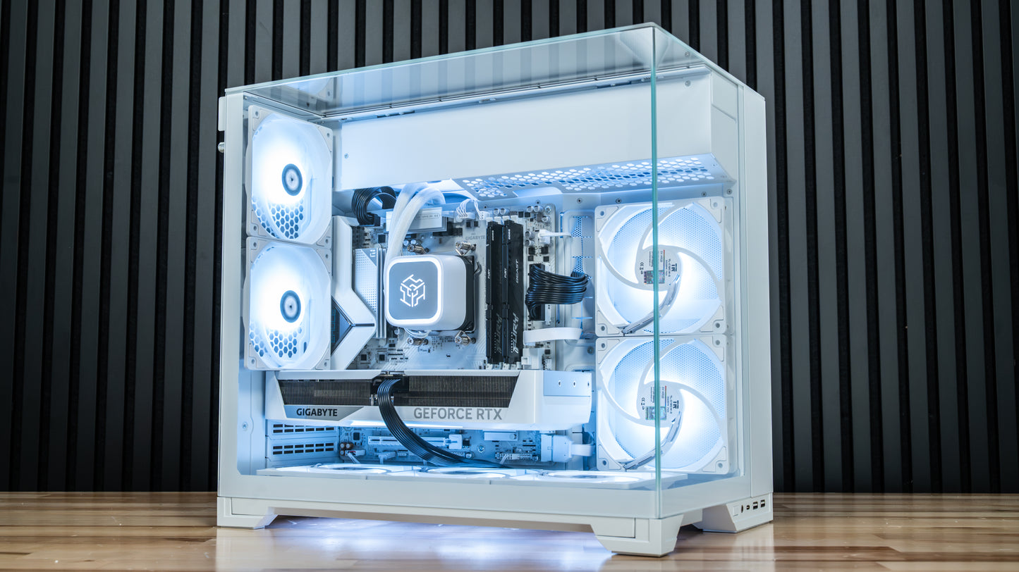 Lux RTX 5070 Gaming PC