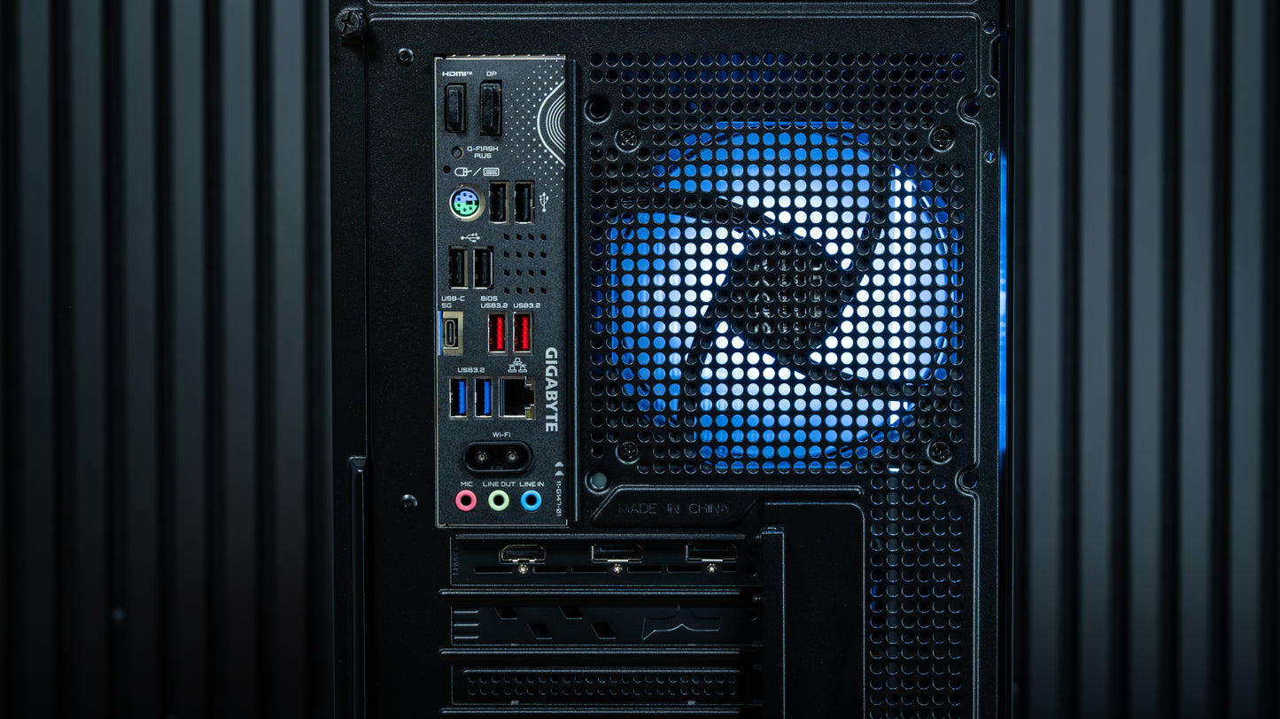 Lunar RX 9060 XT Gaming PC