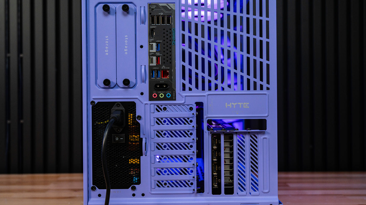 Orchid RTX 5070 Gaming PC