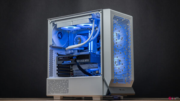 Icebreaker RTX 4070 Ti Super Gaming PC