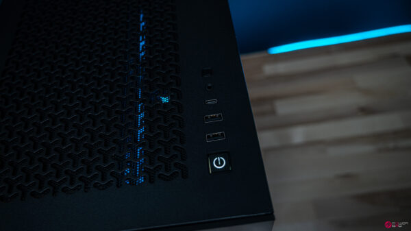 Escapade RTX 5070 Ti Gaming PC