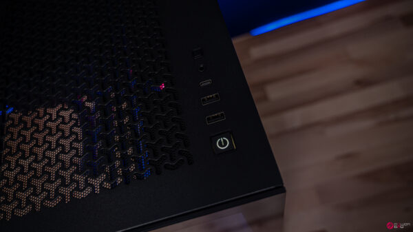 Saber RTX 5070 Gaming PC