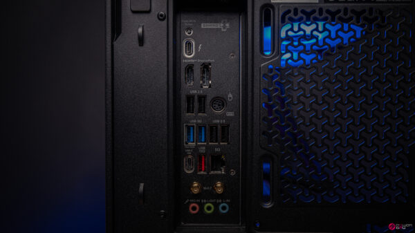 Saber RTX 5070 Gaming PC