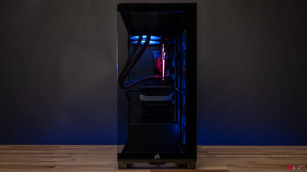 Saber RTX 5070 Gaming PC