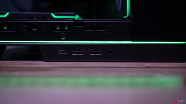 Argent RTX 5090 Gaming PC