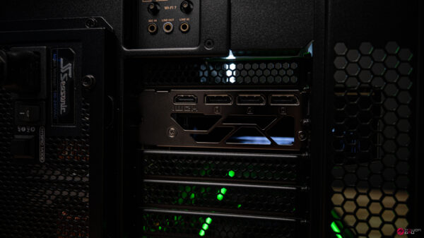 Deviser RTX 5090 Gaming PC