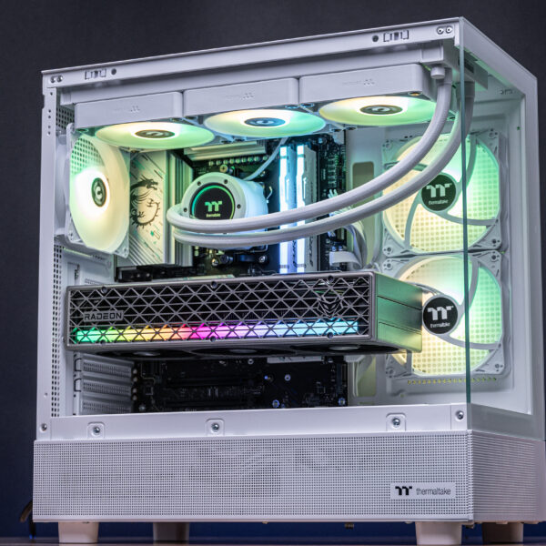 Chroma RX 9070 XT Gaming PC