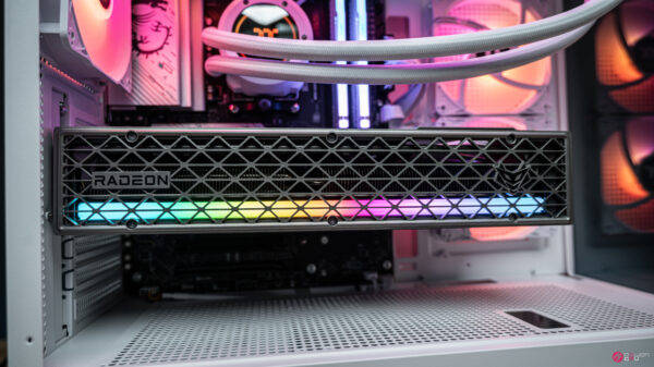 Chroma RX 9070 XT Gaming PC