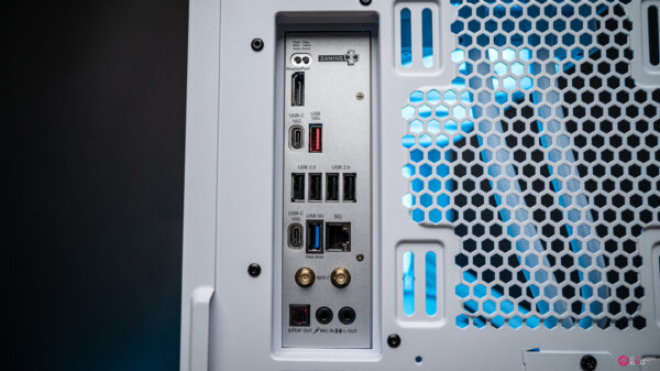 Frosty RTX 5090 Gaming PC