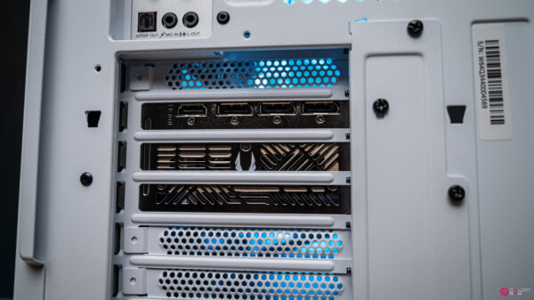 Frosty RTX 5090 Gaming PC
