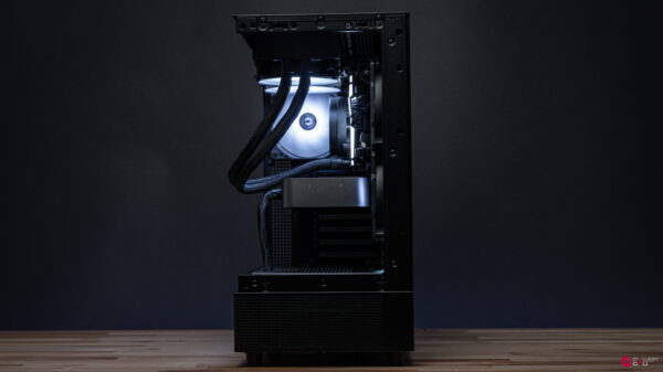 Moxie RTX 5080 Gaming PC