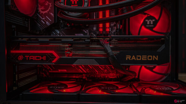 Clash RX 9070 XT