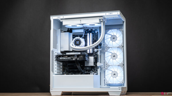 Lunar RTX 5060 Gaming PC