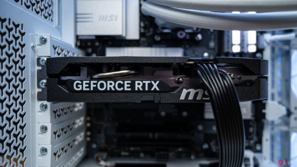 Lunar RTX 5060 Gaming PC