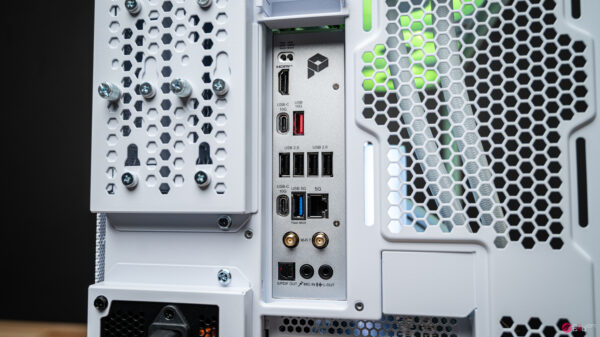 Quicksilver RX 9070 XT Gaming PC