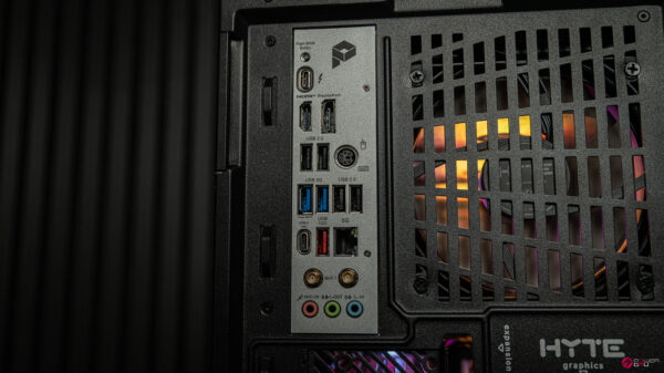 Phantom RTX 5060 Ti Gaming PC