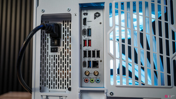 Ice RTX 4080 Super Gaming PC
