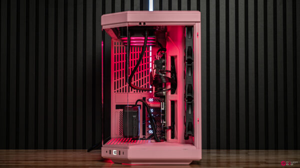 Strawberry RTX 5070 Gaming PC
