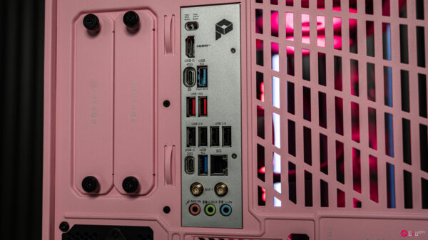 Strawberry RTX 5070 Gaming PC