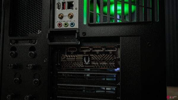 Vault RTX 5060 Gaming PC