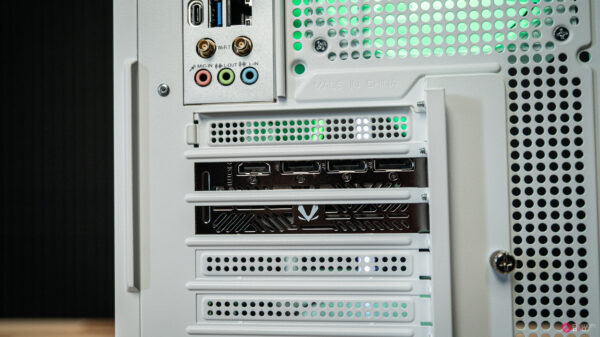 Air RTX 5060 Ti Gaming PC